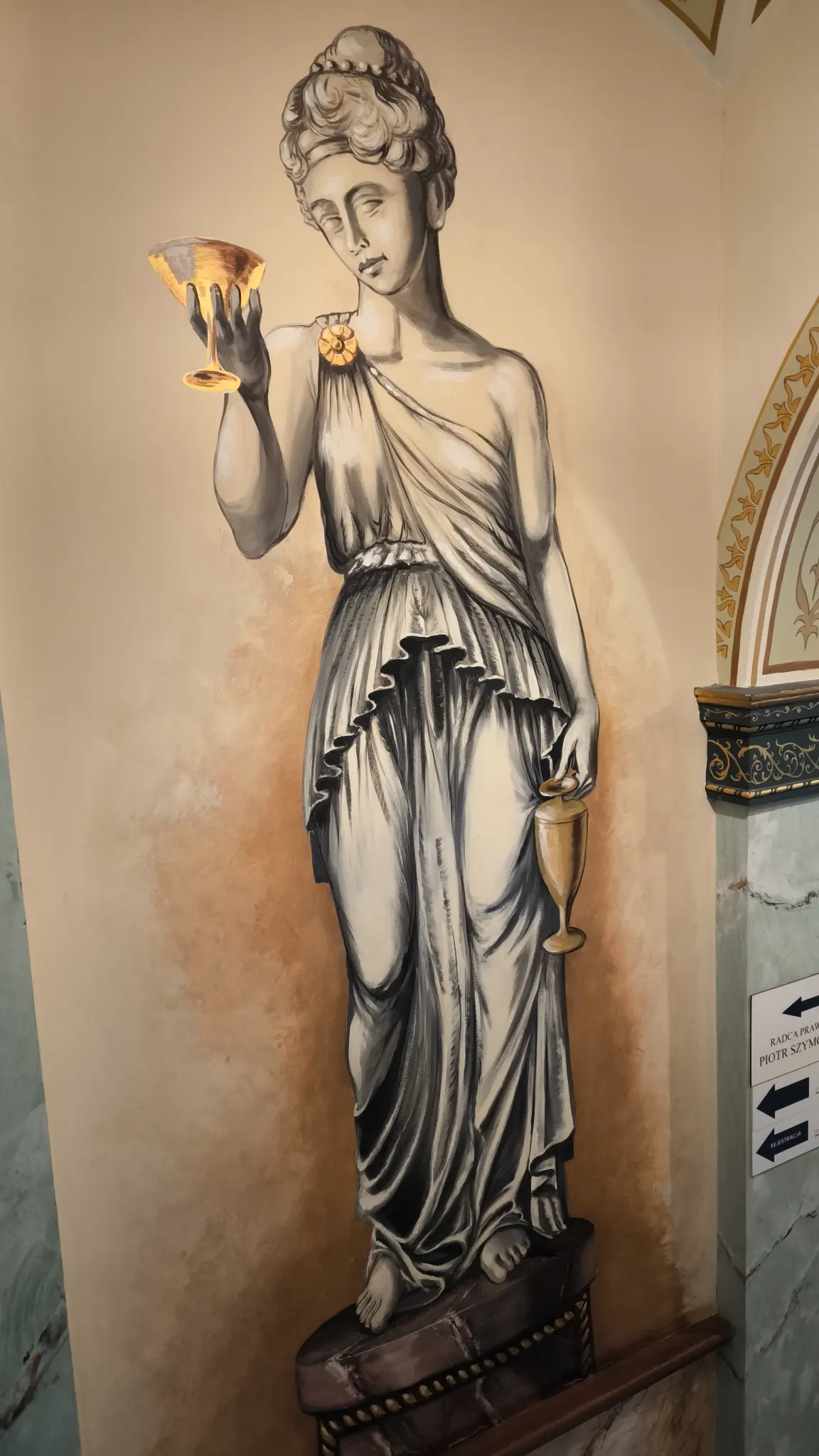 Wnętrze reprezentacyjnego holu w pałacu